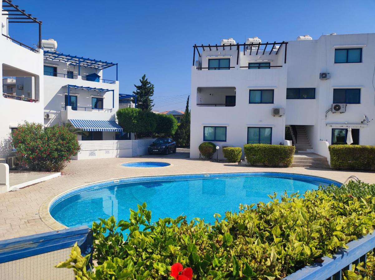 Appartement Marina Gardens à Paphos Extérieur photo