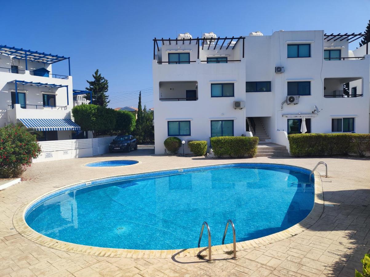 Appartement Marina Gardens à Paphos Extérieur photo
