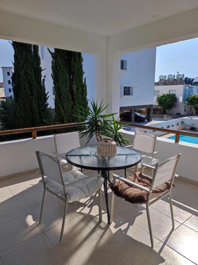 Appartement Marina Gardens à Paphos Extérieur photo