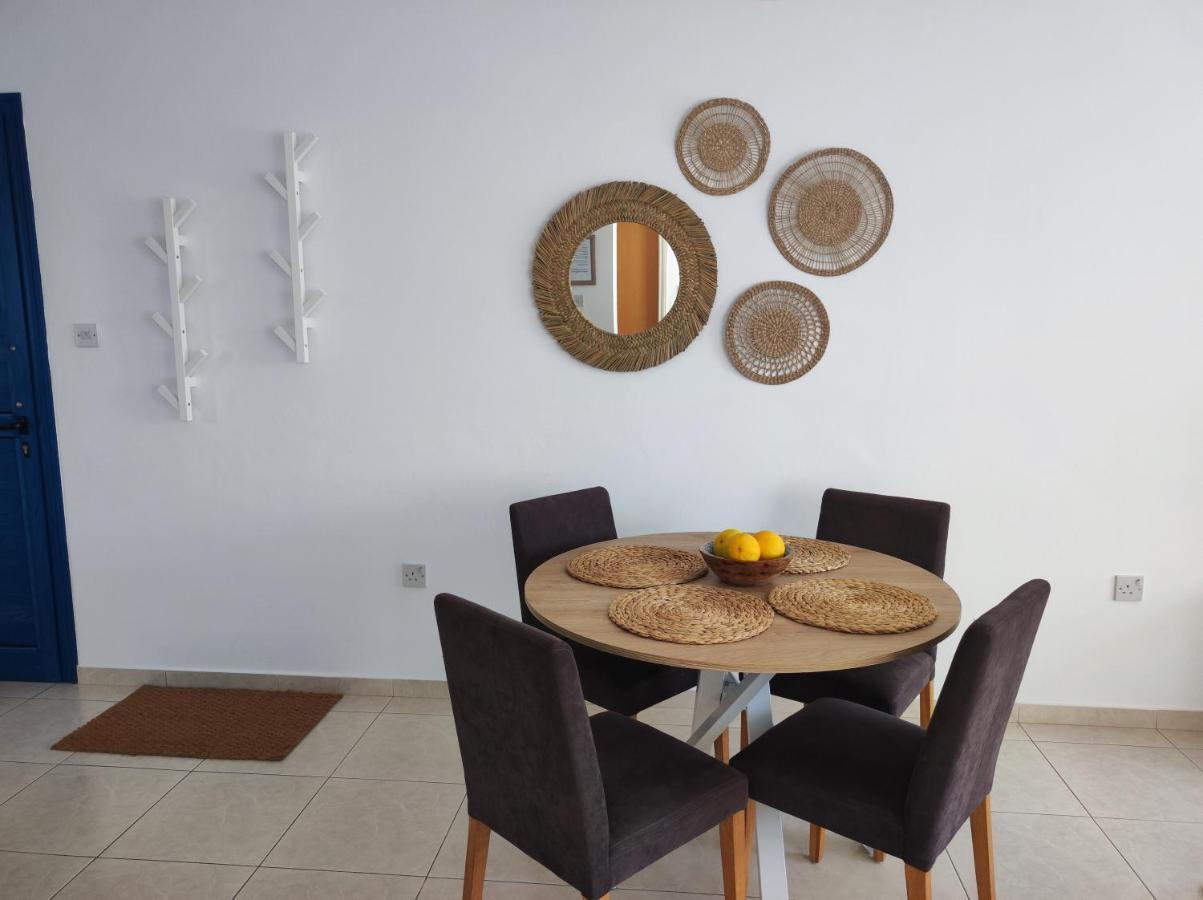 Appartement Marina Gardens à Paphos Extérieur photo