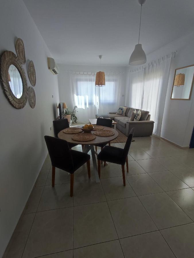 Appartement Marina Gardens à Paphos Extérieur photo