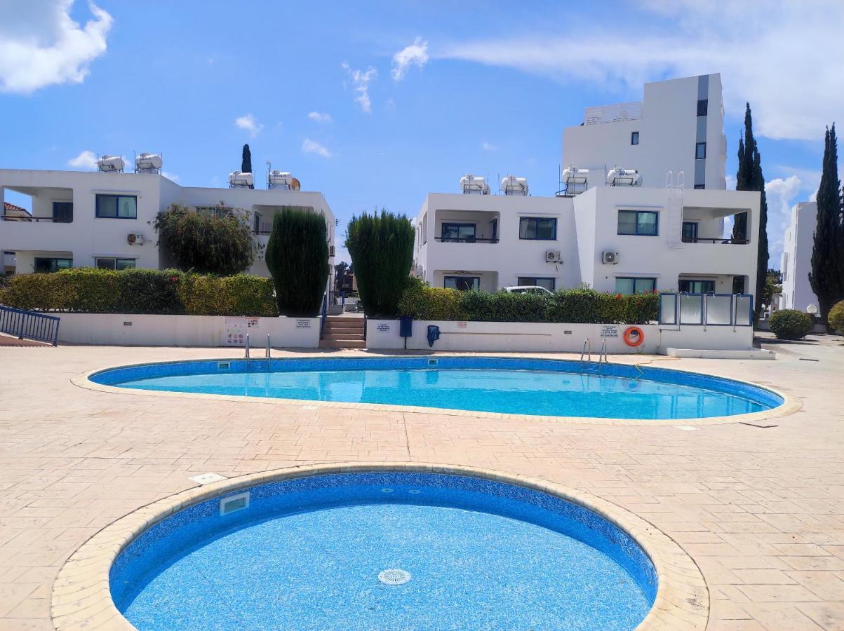 Appartement Marina Gardens à Paphos Extérieur photo